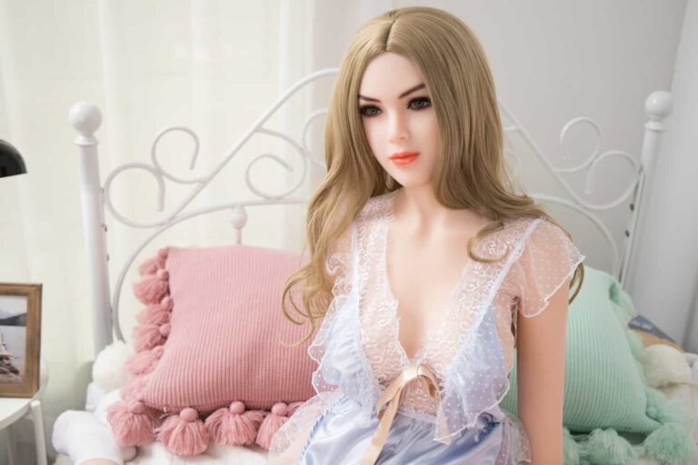 Sex Robot Emma 168cm with Artificial Intelligence Face 2 IN UK STOCK